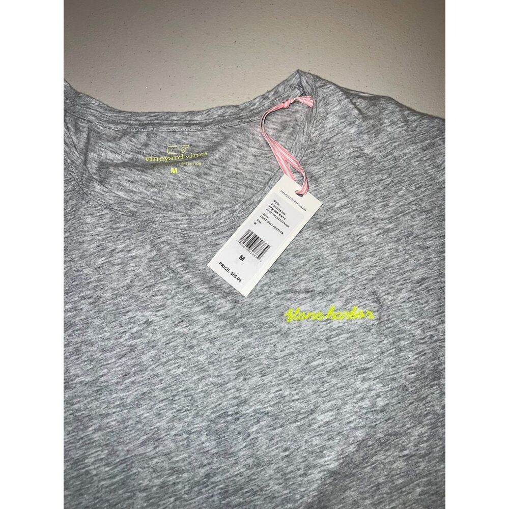 Vineyard Vines Pop Stitch Tee Stone Harbor Medium NWT - Picture 1 of 4